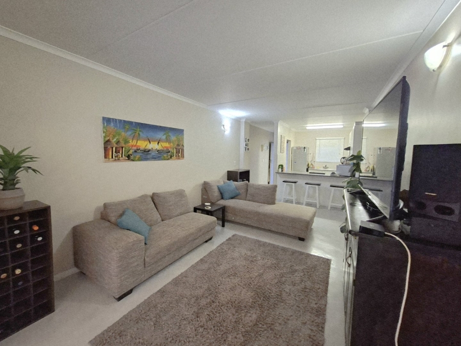 2 Bedroom Property for Sale in Vredekloof East Western Cape